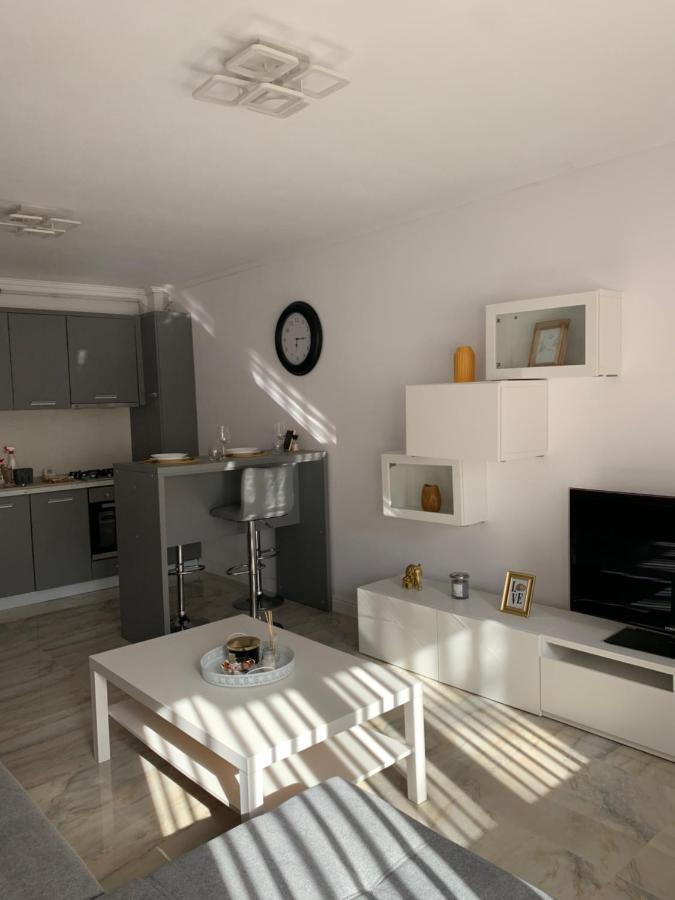 Appartement Complex Rezidential Ana à Caransebeş Extérieur photo