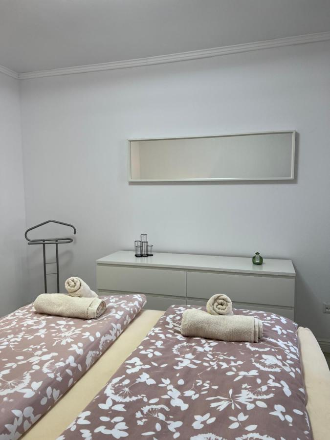 Appartement Complex Rezidential Ana à Caransebeş Extérieur photo